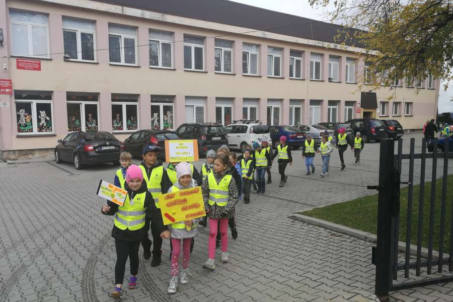 Spotkanie z policją -odblaskowa szkoła1-3