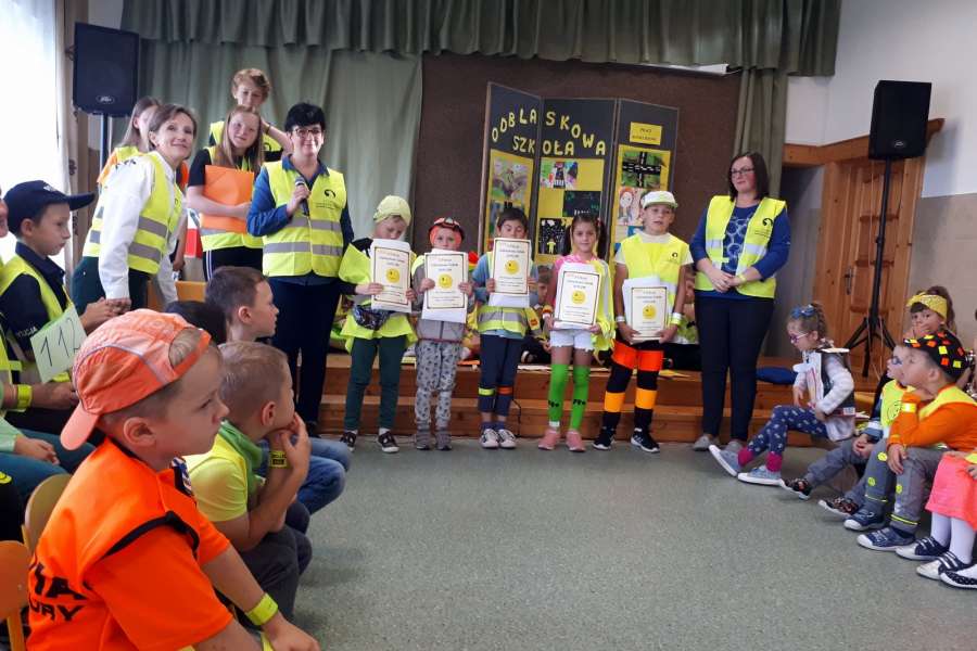 szkole podsumowanie  ”X EDYCJI ODBLASKOWEJ SZKOŁY”