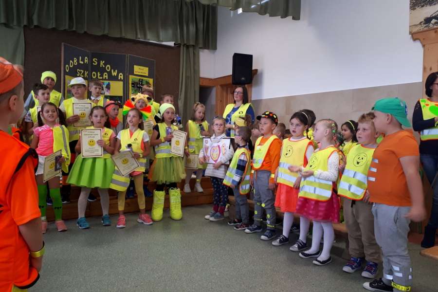 szkole podsumowanie  ”X EDYCJI ODBLASKOWEJ SZKOŁY”