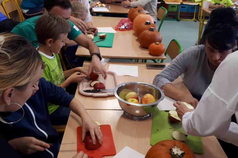 OWOCE ZDROWE I KOLOROWE