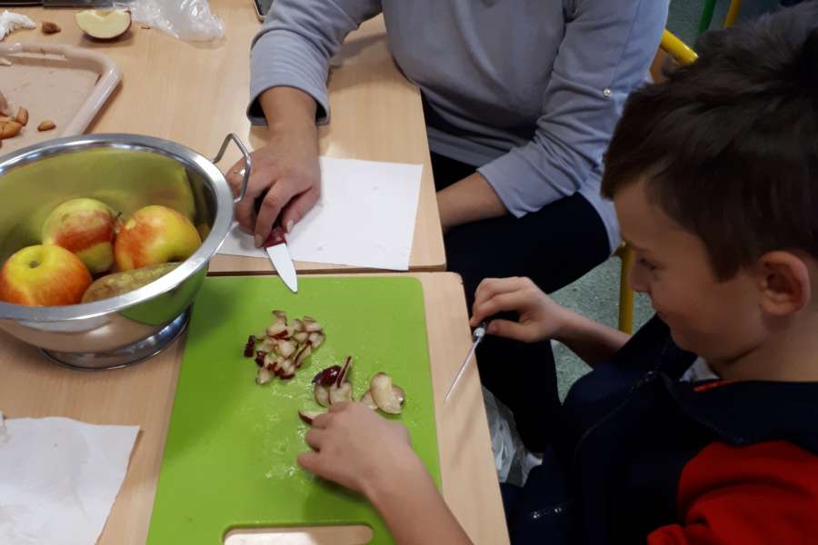 OWOCE ZDROWE I KOLOROWE