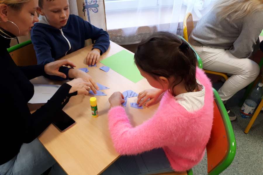 OWOCE ZDROWE I KOLOROWE