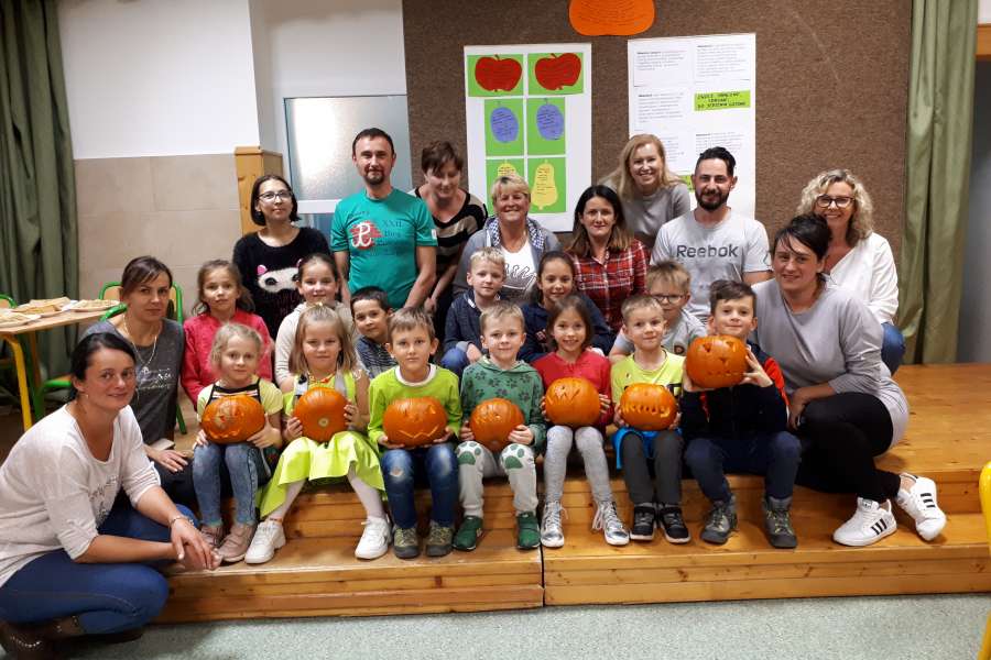 OWOCE ZDROWE I KOLOROWE