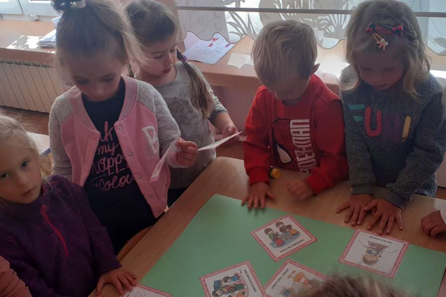 PRZEDSZKOLE CZAS START