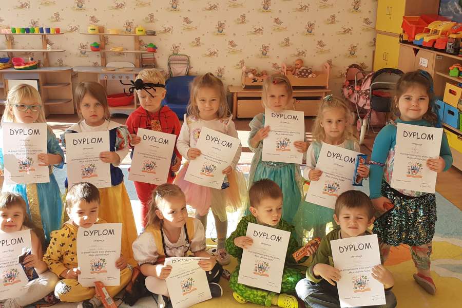 DZIEŃ POSTACI Z BAJEK