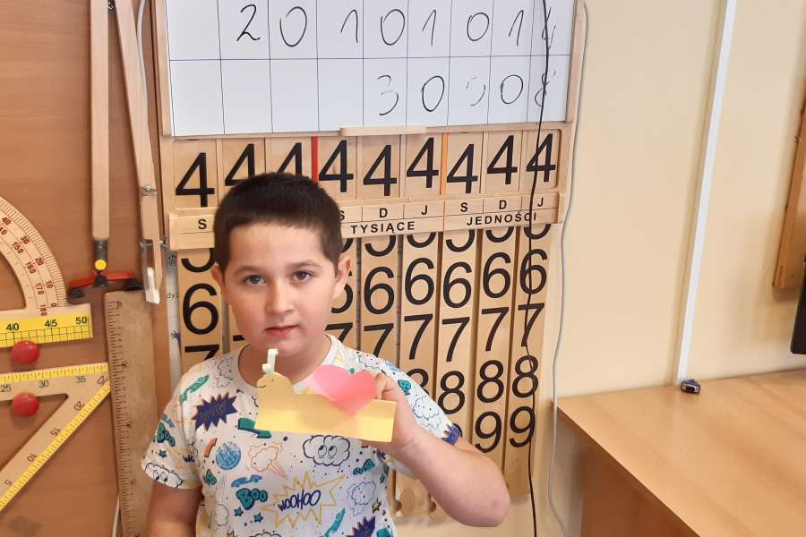 DZIEŃ BABCI I DZIADKA W KLASIE 2