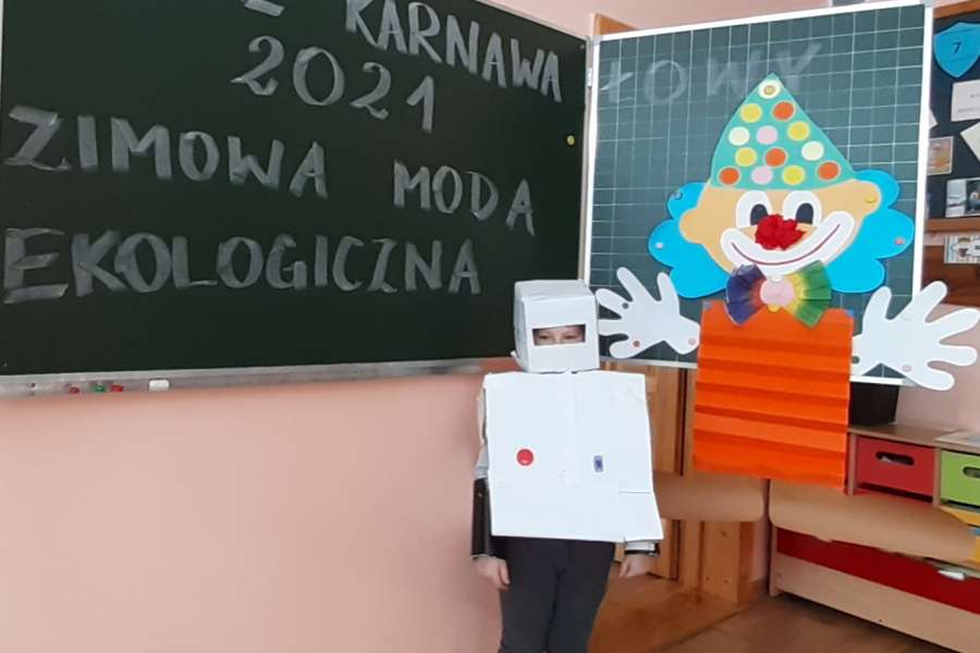 ZABAWA KARNAWAŁOWA UCZNIÓW KLASY 2- 1 II 2021