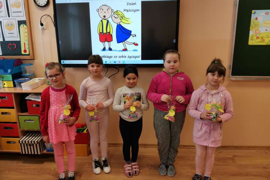 Dzień Kobiet i Dzień Mężczyzny w klasie 1