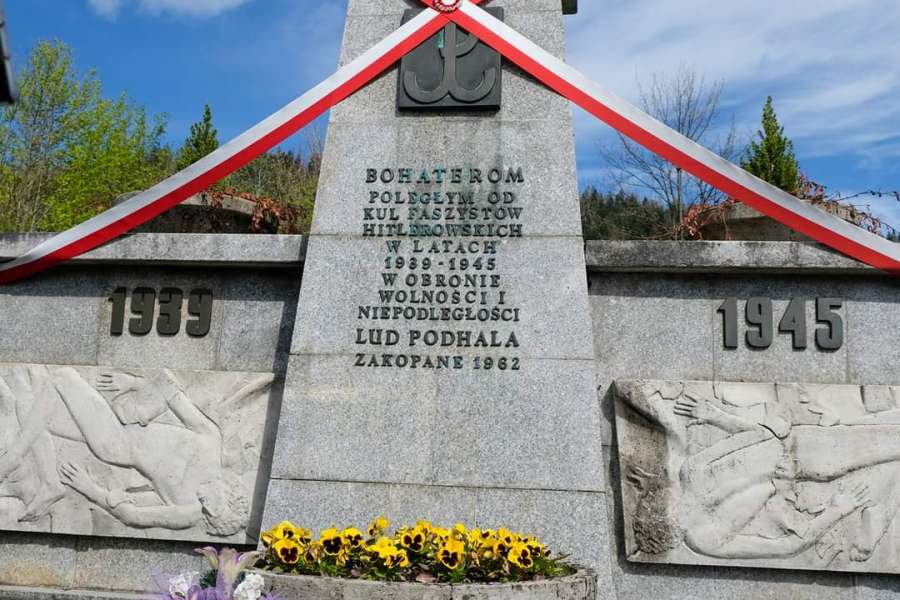 V RAJD SZLAKAMI ODDZIAŁU PARTYZANCKIEGO