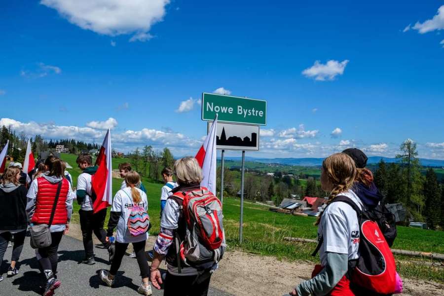 V RAJD SZLAKAMI ODDZIAŁU PARTYZANCKIEGO