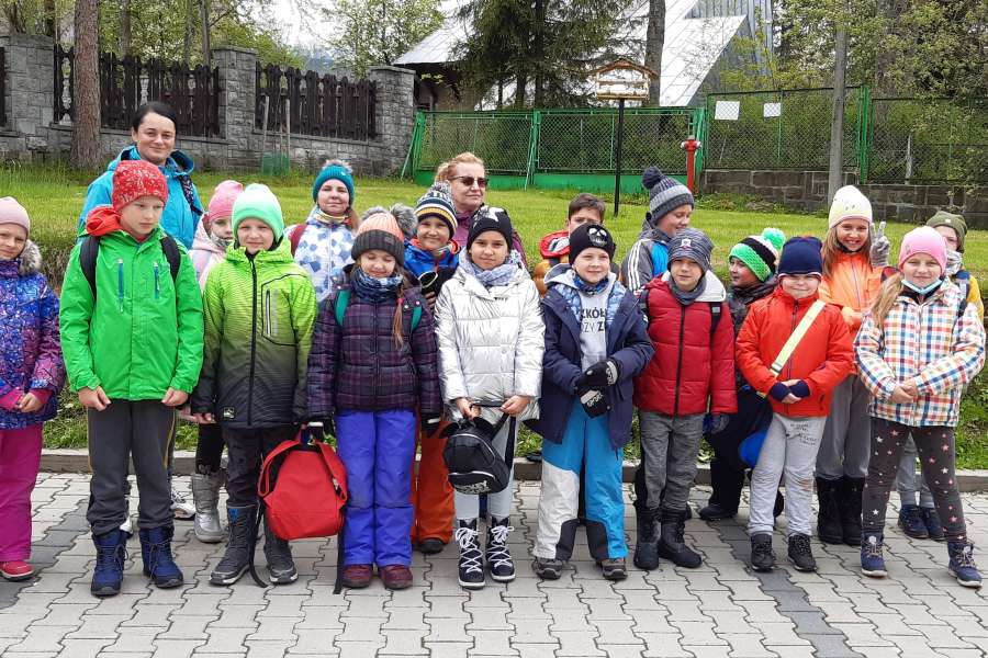 WYCIECZKA UCZNIÓW KLASY 2 NA KASPROWY WIERCH