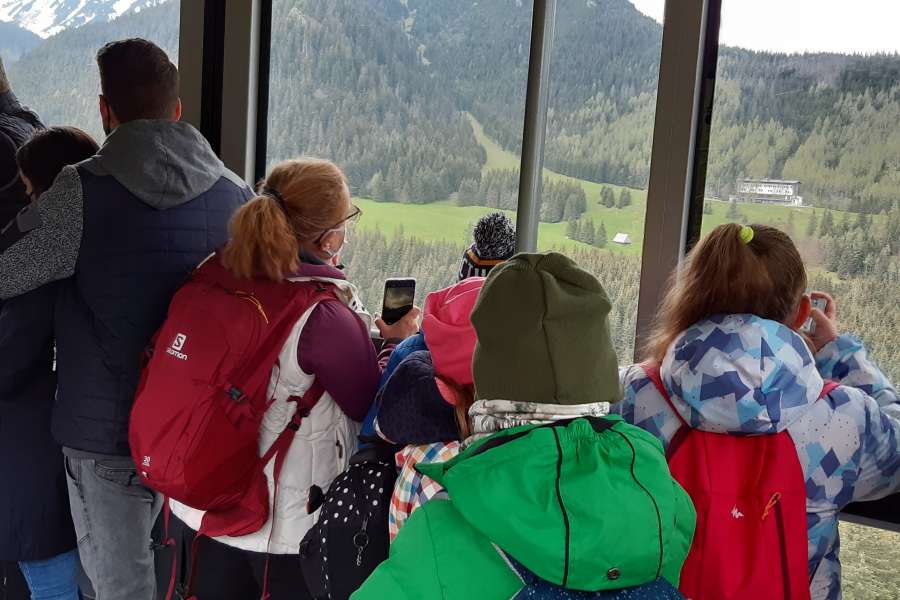 WYCIECZKA UCZNIÓW KLASY 2 NA KASPROWY WIERCH