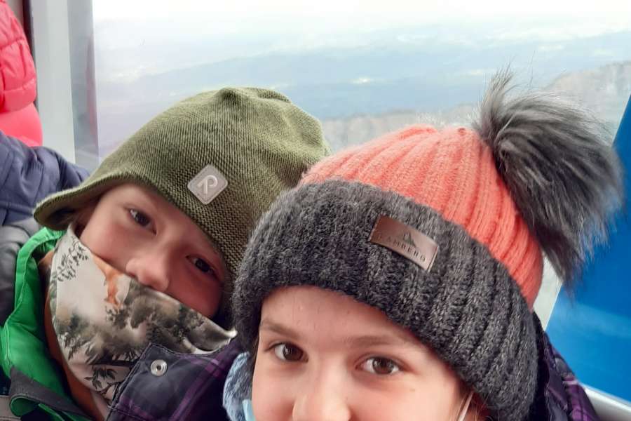 WYCIECZKA UCZNIÓW KLASY 2 NA KASPROWY WIERCH