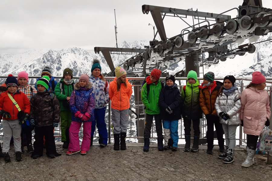 WYCIECZKA UCZNIÓW KLASY 2 NA KASPROWY WIERCH