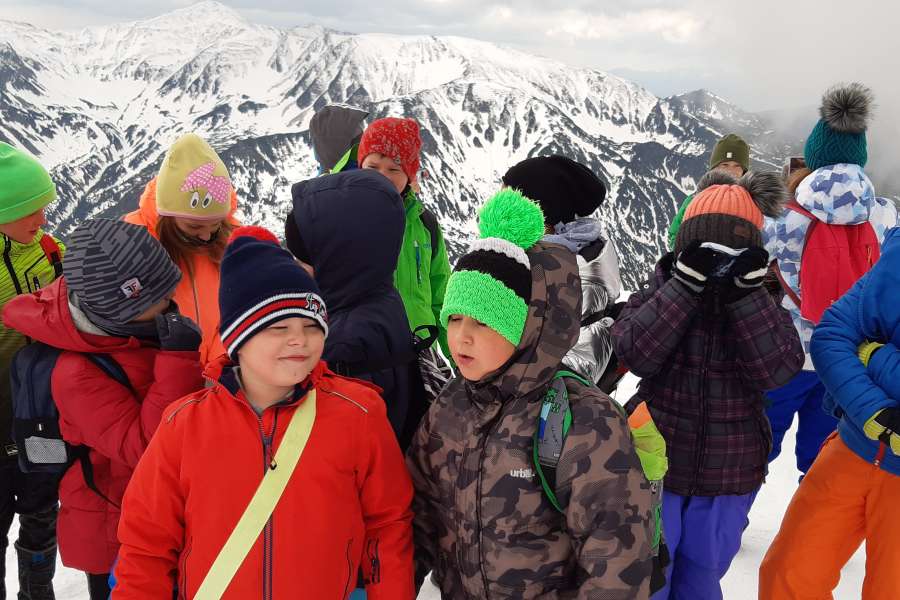 WYCIECZKA UCZNIÓW KLASY 2 NA KASPROWY WIERCH