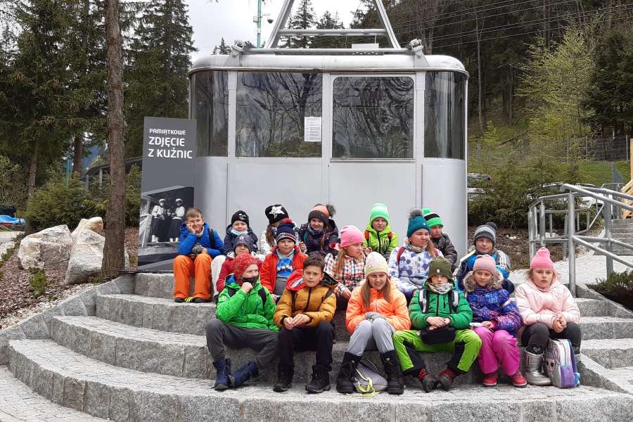 WYCIECZKA UCZNIÓW KLASY 2 NA KASPROWY WIERCH