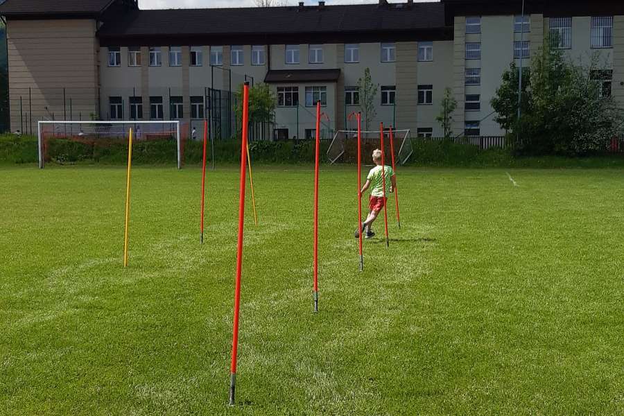 TURNIEJ ZABAW SPORTOWYCH DLA UCZNIÓW KLAS 1-3