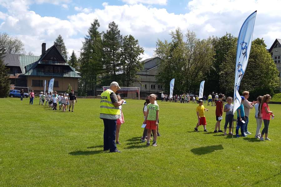 TURNIEJ ZABAW SPORTOWYCH DLA UCZNIÓW KLAS 1-3