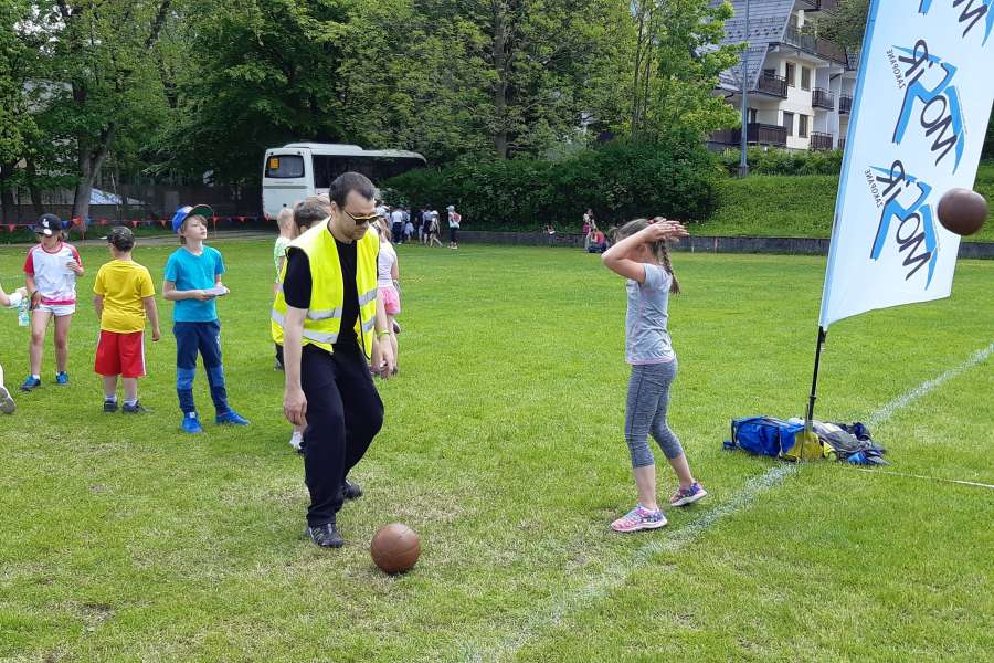 TURNIEJ ZABAW SPORTOWYCH DLA UCZNIÓW KLAS 1-3