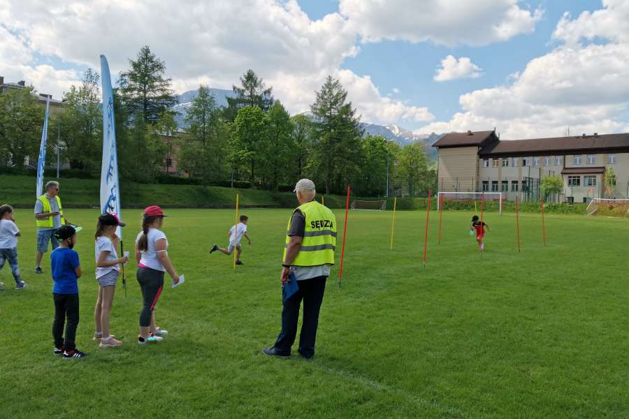 TURNIEJ ZABAW SPORTOWYCH DLA UCZNIÓW KLAS 1-3