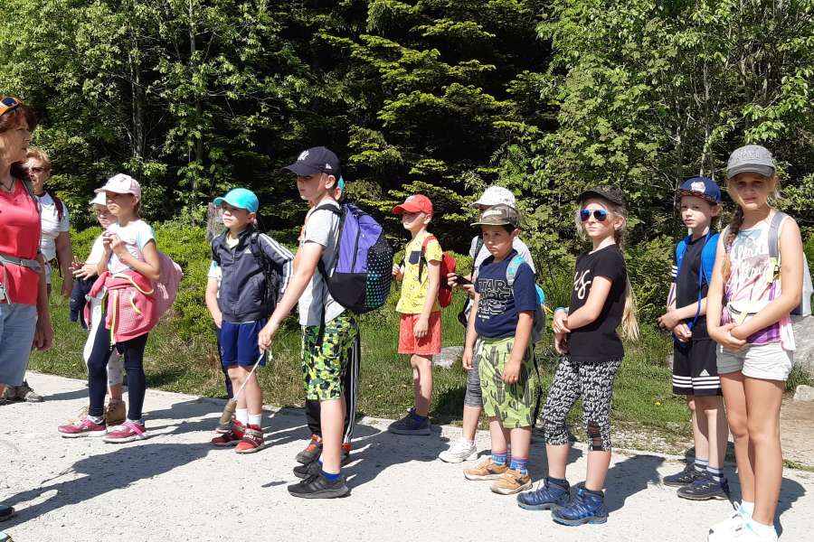 WYCIECZKA KLASY 2 NA RUSINOWĄ POLANĘ I WIKTORÓWKI