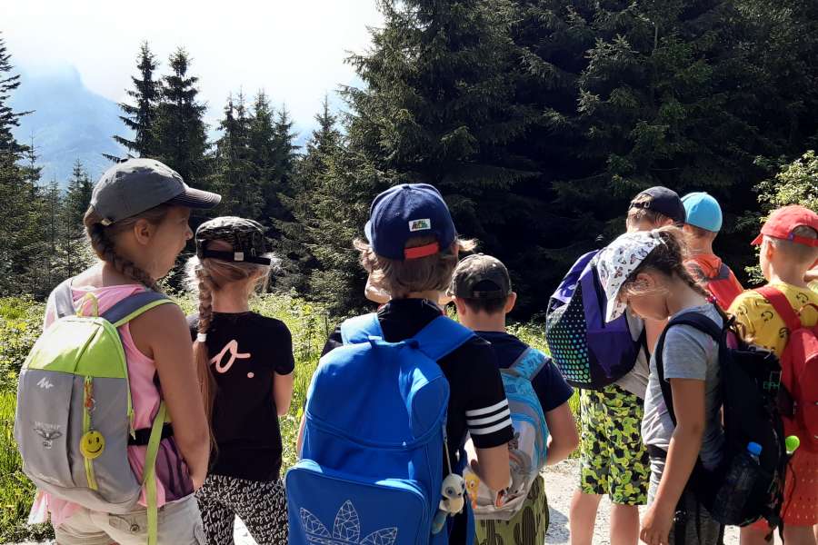 WYCIECZKA KLASY 2 NA RUSINOWĄ POLANĘ I WIKTORÓWKI