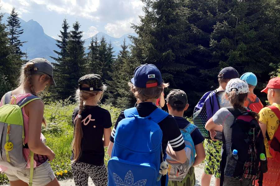 WYCIECZKA KLASY 2 NA RUSINOWĄ POLANĘ I WIKTORÓWKI