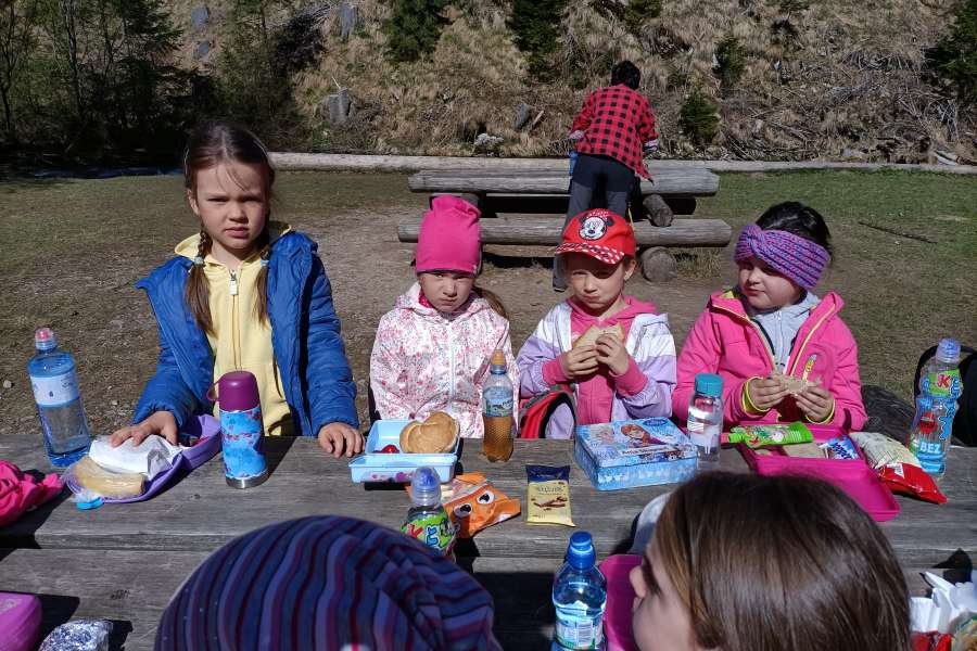 WYCIECZKA SMERFÓW DO DOLINY CHOCHOŁOWSKIEJ