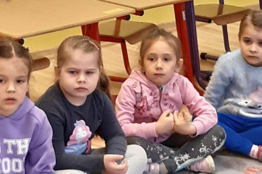 Teatrzyk Kamishibai w przedszkolu