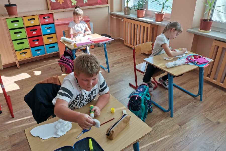 Klasa 2 w gotowości do realizacji projektu.