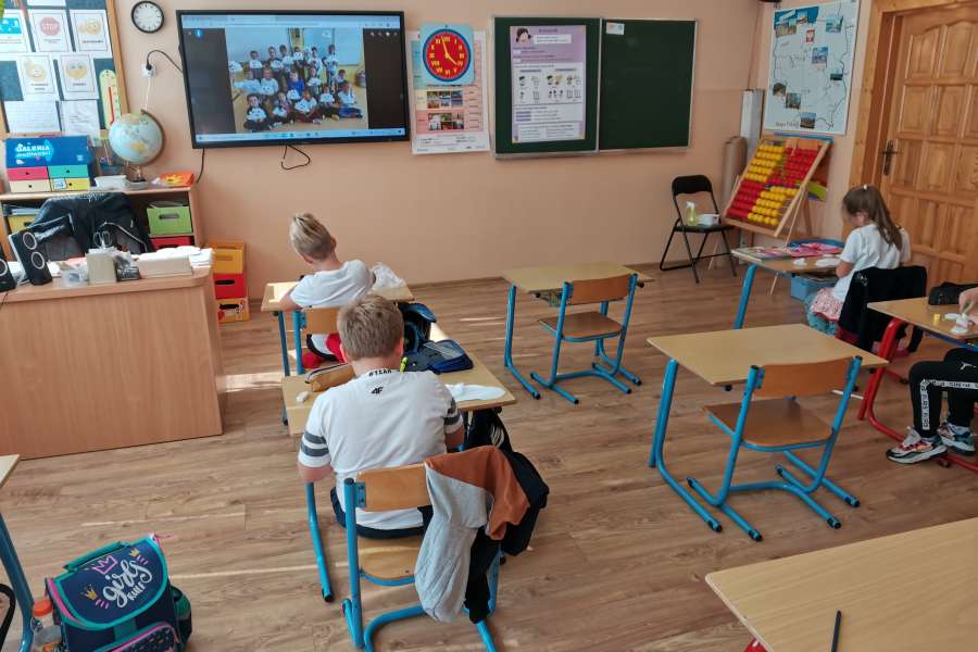 Klasa 2 w gotowości do realizacji projektu.