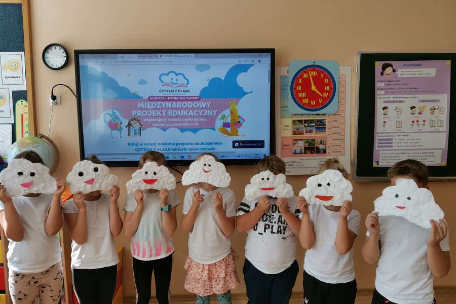 Klasa 2 w gotowości do realizacji projektu.