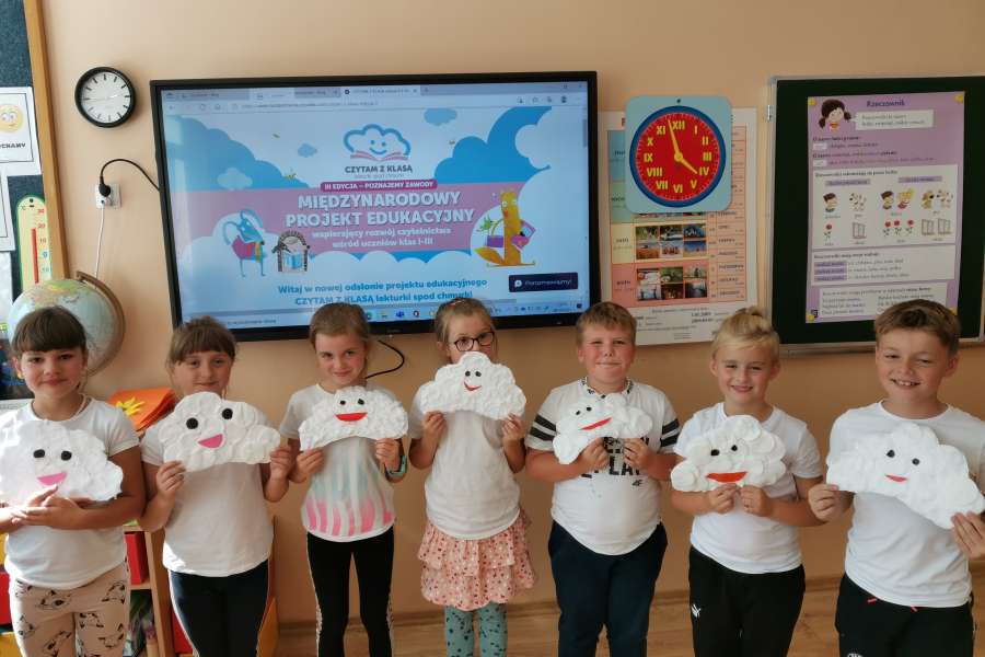 Klasa 2 w gotowości do realizacji projektu.