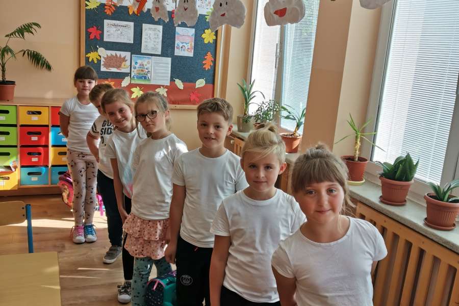 Klasa 2 w gotowości do realizacji projektu.