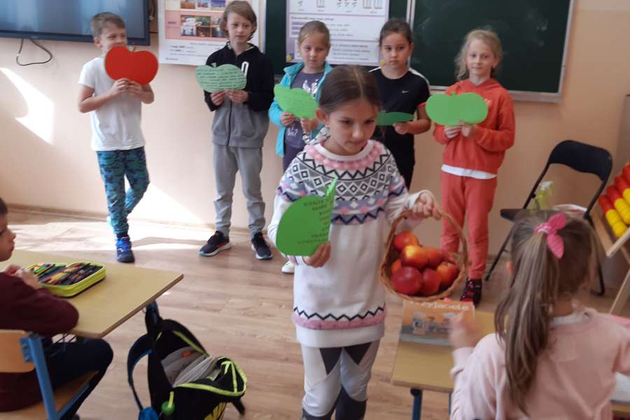 28 WRZEŚNIA ŚWIATOWY DZIEŃ JABŁKA