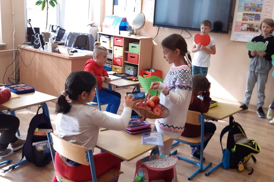 28 WRZEŚNIA ŚWIATOWY DZIEŃ JABŁKA