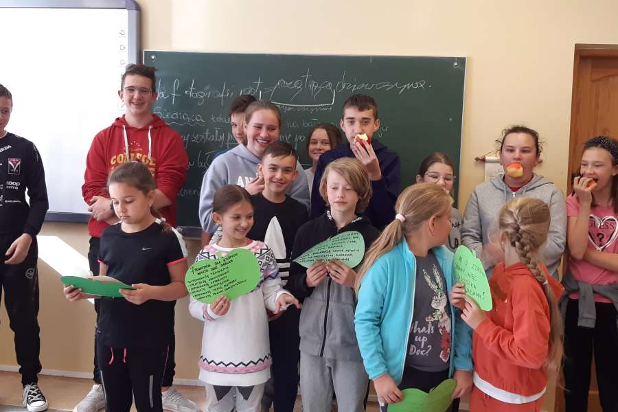 28 WRZEŚNIA ŚWIATOWY DZIEŃ JABŁKA