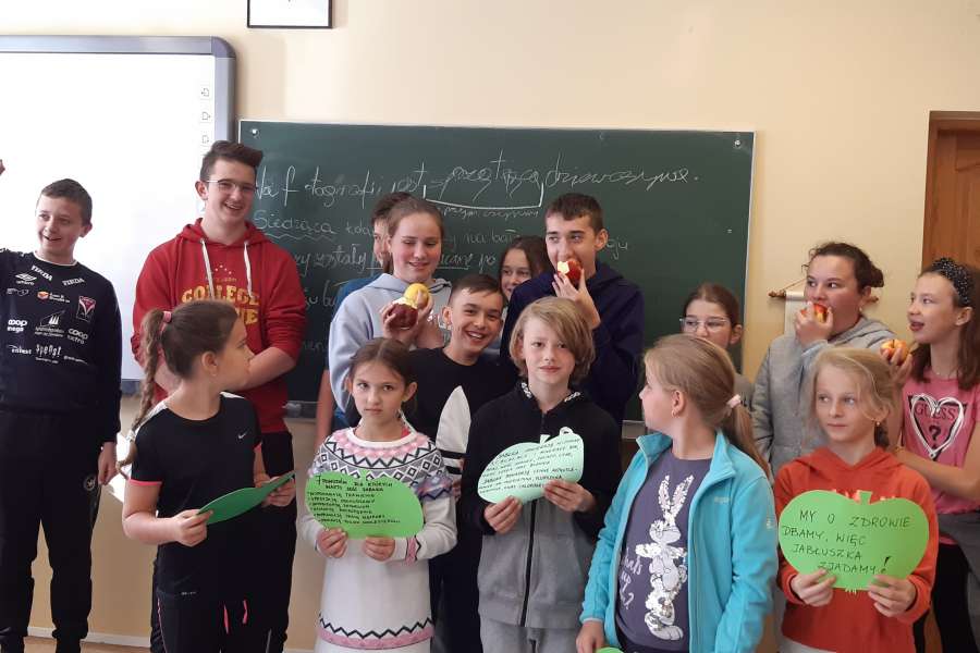 28 WRZEŚNIA ŚWIATOWY DZIEŃ JABŁKA