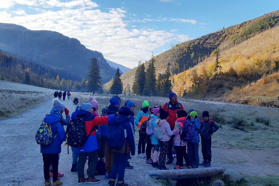 JESIENNA WYCIECZKA DO DOLINY KOŚCIELISKIEJ UCZNIÓW KLASY 2 i 3