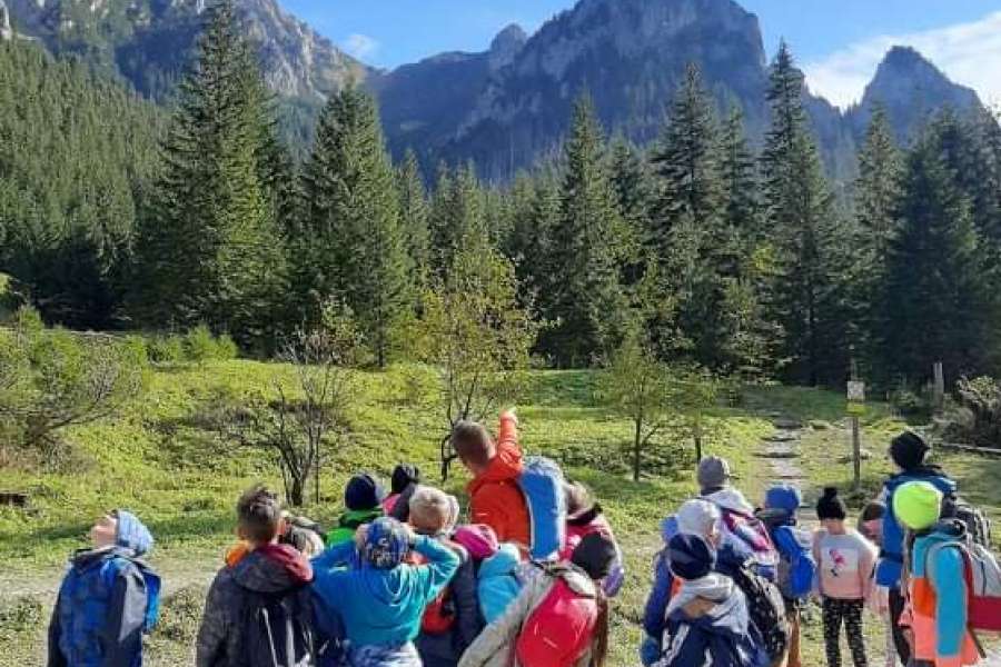 JESIENNA WYCIECZKA DO DOLINY KOŚCIELISKIEJ UCZNIÓW KLASY 2 i 3