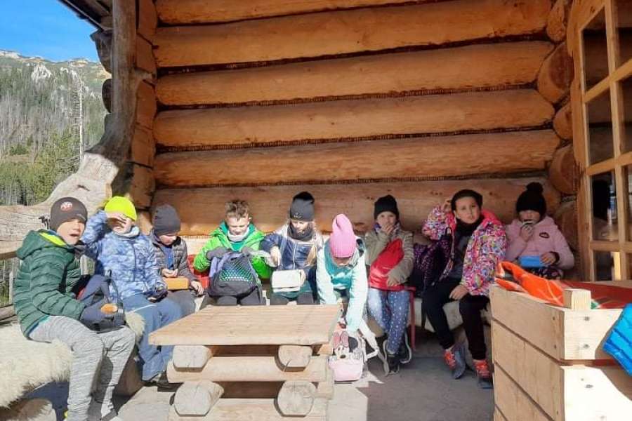 JESIENNA WYCIECZKA DO DOLINY KOŚCIELISKIEJ UCZNIÓW KLASY 2 i 3