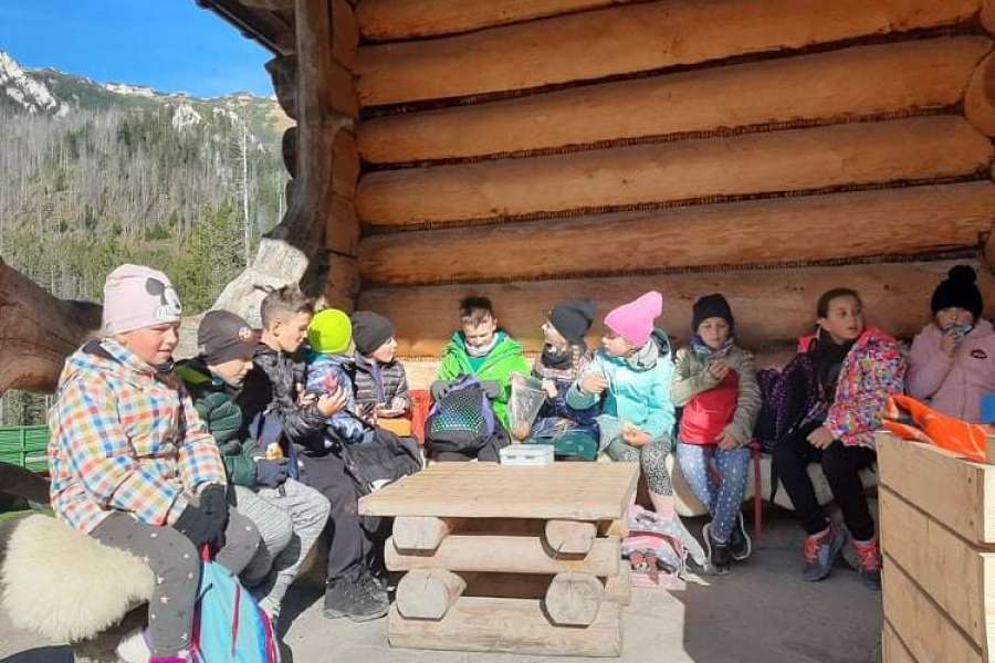 JESIENNA WYCIECZKA DO DOLINY KOŚCIELISKIEJ UCZNIÓW KLASY 2 i 3