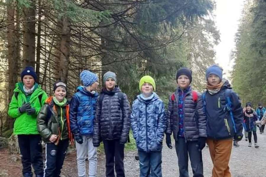 JESIENNA WYCIECZKA DO DOLINY KOŚCIELISKIEJ UCZNIÓW KLASY 2 i 3