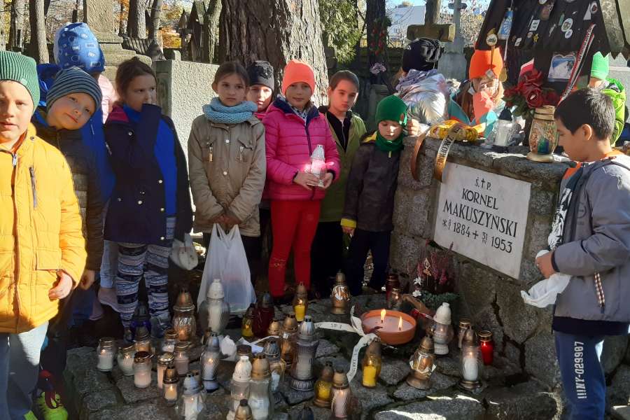 WYCIECZKA NA CMENTARZ KLAS 1 i 3