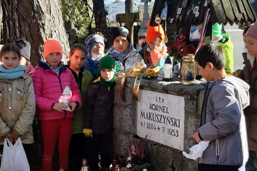 WYCIECZKA NA CMENTARZ KLAS 1 i 3