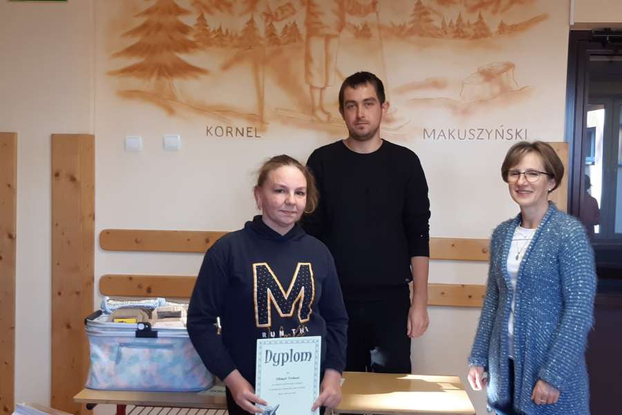 ROZDANIE NAGRÓD DLA UCZNIÓW KLAS 1-8   ZA UDZIAŁ W KONKURSACH SZKOLNYCH