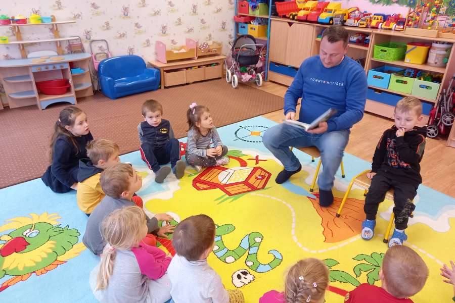 Czytanie bajki-grudzień-PP