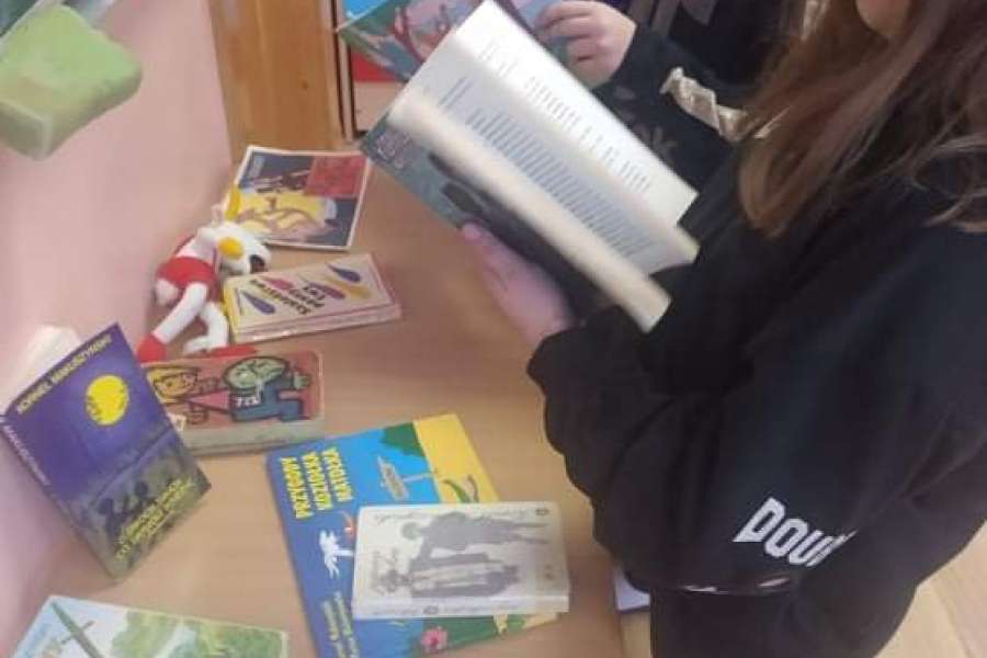 DZIEŃ PATRONA NASZEJ SZKOŁY – KORNELA MAKUSZYŃSKIEGO