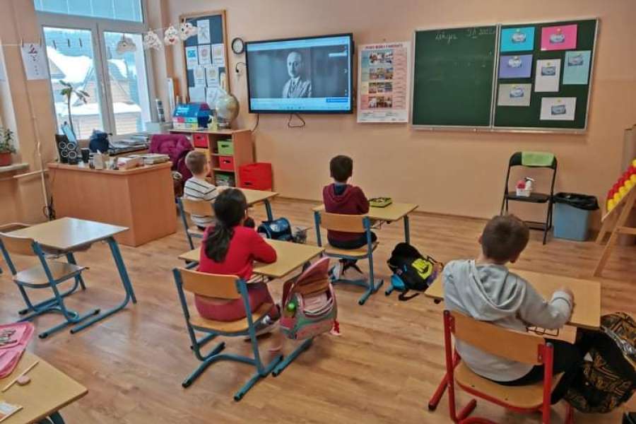 DZIEŃ PATRONA NASZEJ SZKOŁY – KORNELA MAKUSZYŃSKIEGO