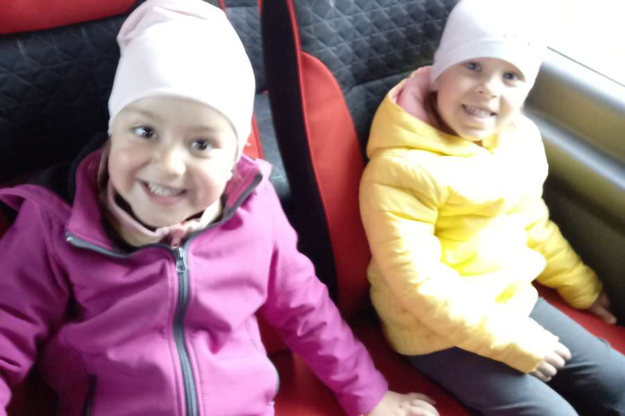 WYJAZD DO KINA " SOKÓŁ" NA SPEKTAKL TEATRALNY PT. 'BAŚŃ O KRÓLOWEJ ŚNIEGU".